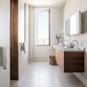 Master bathroom - Pacific Heights Home