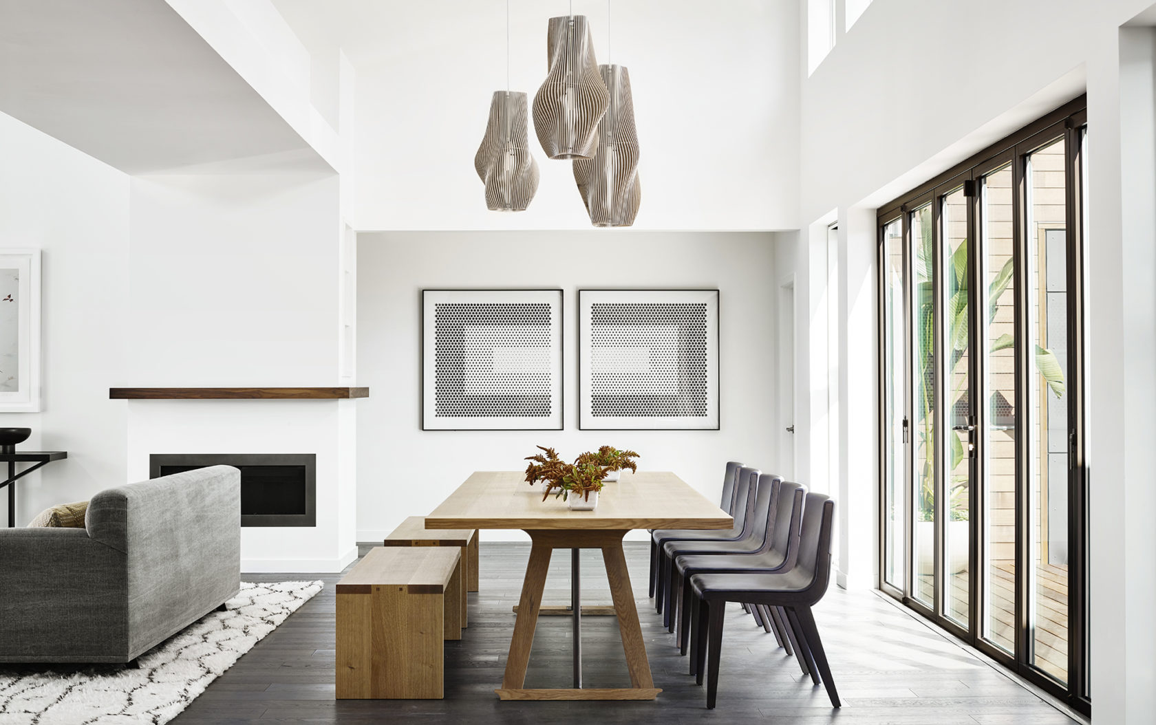 Modern dining room - Napa Vacation Home